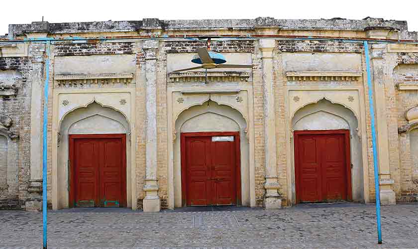 View of Imam Ghazali Mosque in Tamman.