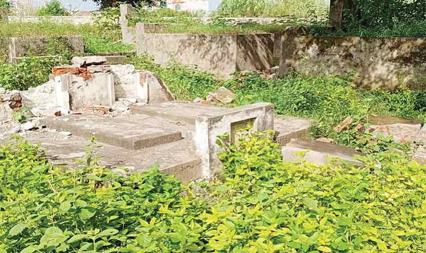 A desecrated grave in Daska. An NCHR report says 99 Ahmadi graves were desecrated in 2023.