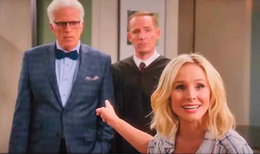 10 Comfort TV Shows That Still Hold Up in 2025