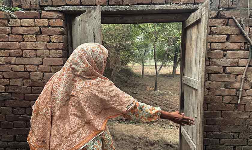 -----  Photos by the author