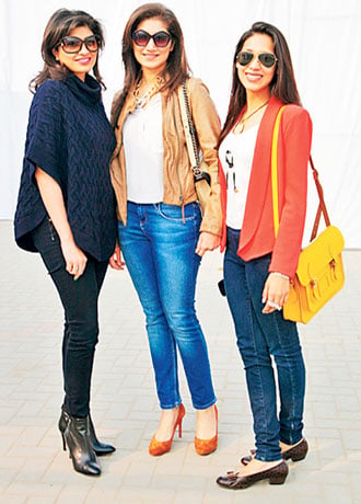 The girls let their hair down putting their best foot forward. Long leather boots - the staple must-have accessory for polo matches - were sported by the Qureshi sisters (SMQ’s daughters). Gauherbano wears a fabulous black balloon pullover and opts for all black while Meherbano is casual in white top, jeans and a khaki blazer. Momina Sibtain looks effortlessly chic in pumps off-setting a casual tee with red coat as she carries a bright yellow bag for a funky twist.  