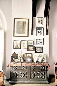 Family photographs dot the imposing living area, paying homage to the illustrious members of Yousaf Salahuddin's family which include Allama Iqbal on his mother's side and Mian Amiruddin, the first Mayor of Lahore, on his father's side.