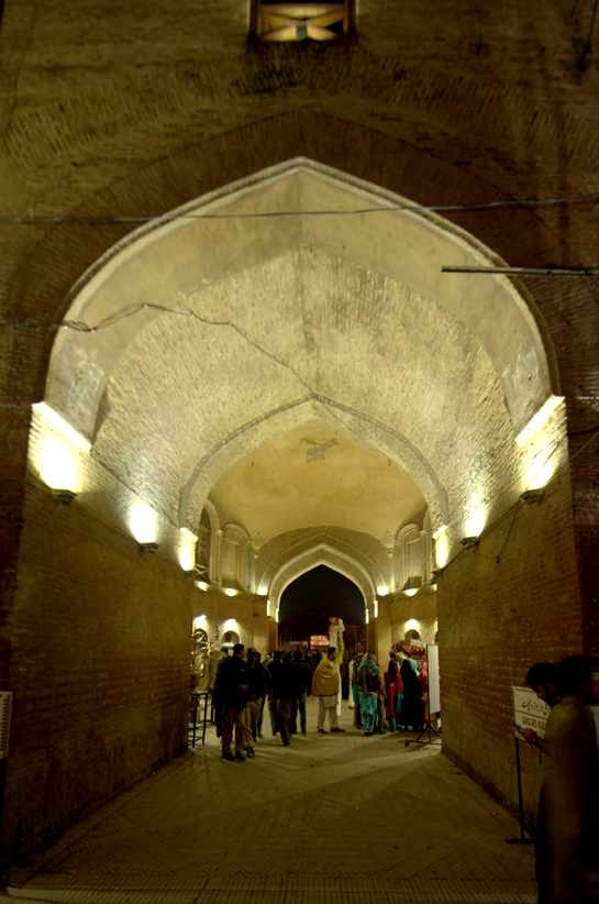 The grand entrance of Delhi Gate.