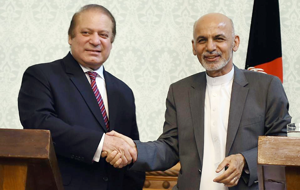 Pakistani Prime Minster Nawaz Sharif (left) shakes hands with Afghan President Ashraf Ghani
