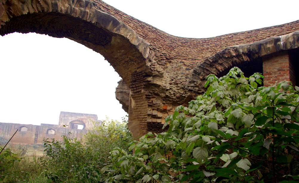 Broken arches of the Royal Kitchen.