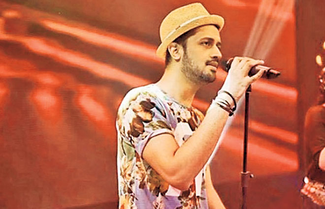Who: Atif Aslam Wearing: Zara and H&M Atif has come a long way since the Balochi tribal outfit and turban he wore in Season 5 but we’d still prefer if he would just let the stylists do their job instead of throwing random things to put together a look. The Hawaiian-inspired Zara t-shirt and the H&M straw hat may have been perfect for a day out on the beach but not on the sets of Coke Studio while singing a Persian romantic song. We’d pick the HSY kurta and Munib Nawaz scarf from Episode 1 any day.  