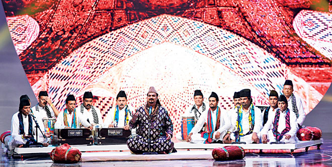 A perfect beginning: Amjad Sabri opened the show with the enduring ‘Tajdar-e-Haram’ and fed our depleted souls with spiritual solace. 