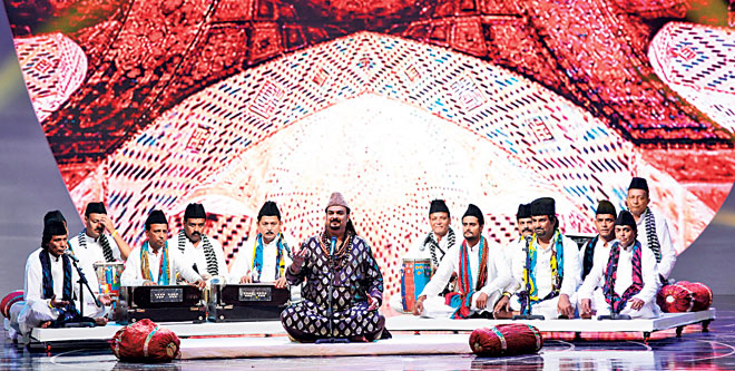 A perfect beginning: Amjad Sabri opened the show with the enduring &lsquo;Tajdar-e-Haram&rsquo; and fed our depleted souls with spiritual solace. 