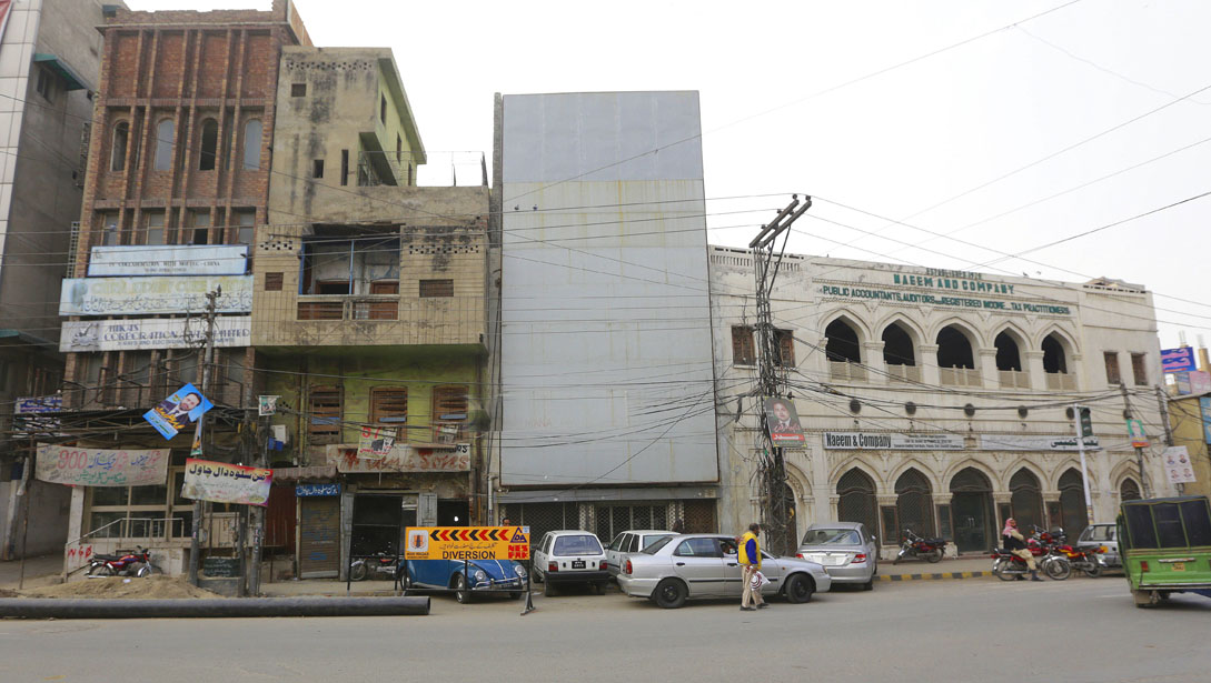 The proposed per-marla cost of the property ranges between Rs50,000 to Rs3 million, depending upon location and the status being residential and/or commercial. 