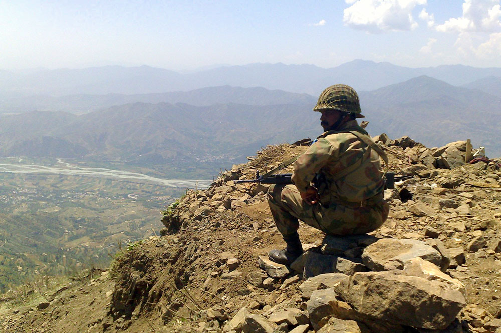 Keeping_watch_at_Baine_Baba_Ziarat_-_Flickr_-_Al_Jazeera_English