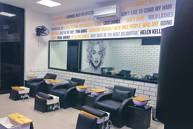 Comfortable chairs and a clean, minimalistic interior at Arammish.