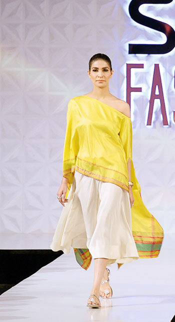 Misha Lakhani’s use of hand woven fabric to create modern and sophisticated silhouettes was flawless.