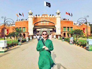 Flash_Jeremy-McLellan