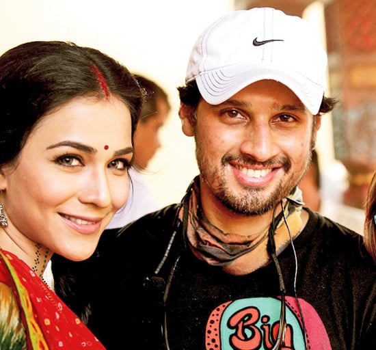 Humaima Malik and Soham Shah chilling on the set.