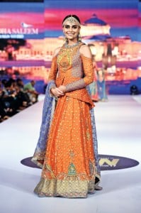Wardha Saleem presented a traditional collection called ‘Dholak’ and had everyone dancing in their seats. 