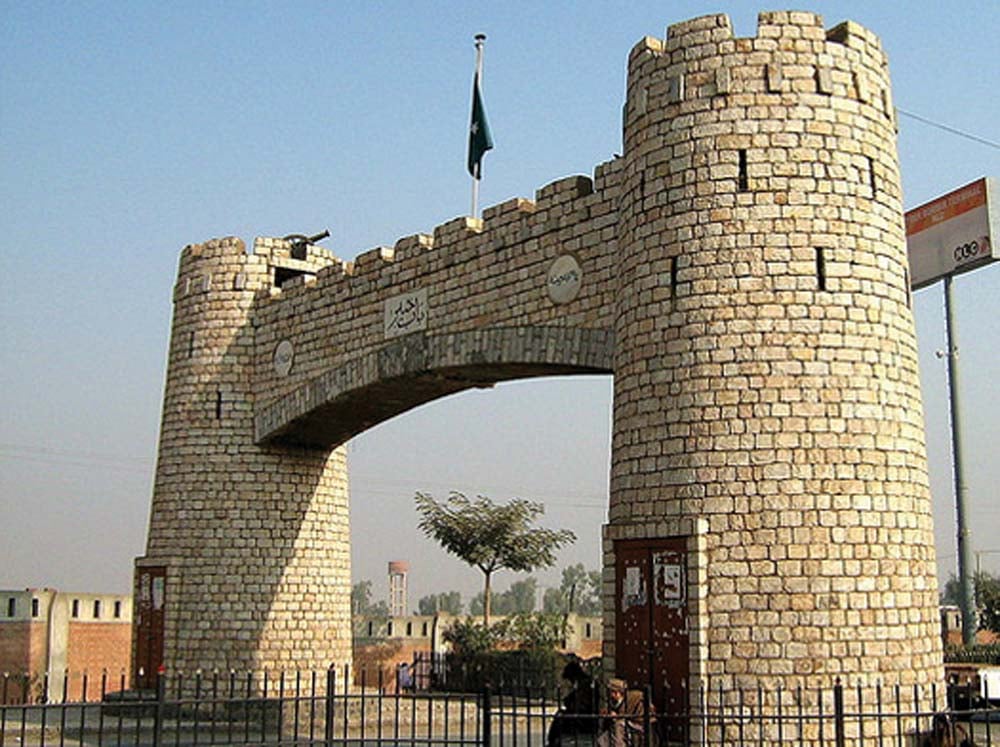 2131534960_e15554904e_z1