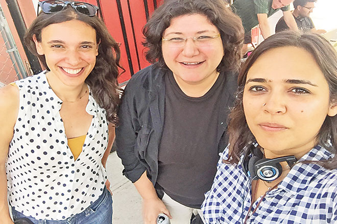 Haniya Aslam on the set of Dobara Phir Se with Mehreen Jabbar. 