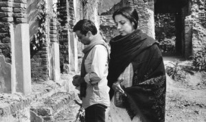 Pankaj Kapoor and Shabana Azmi in Khandahar