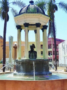 A fountain in the center of Horton Plaza, downtown San Diego