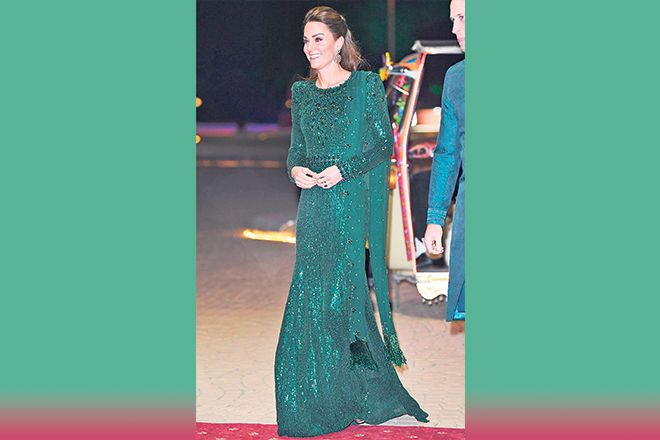 For a reception by the British High Commission in Islamabad, Kate opted for an emerald green sparkling Jenny Packham dress.