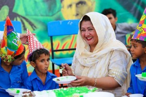 Rubina Shakeel with her students. 
