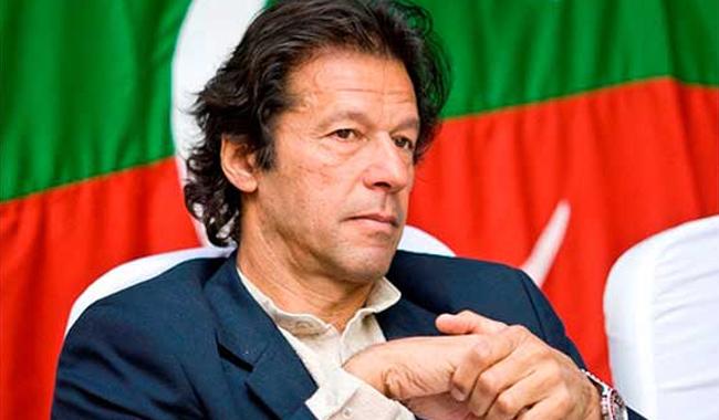 Imran expected to announce dharna at convention today