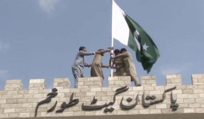 Pakistan completes construction of gate at Torkham border