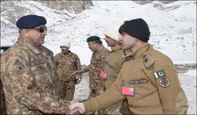 Army Chief visits Siachin