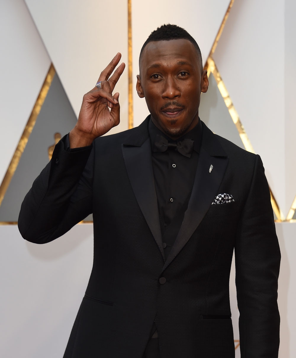 Mahershala Ali wins Oscar for 'best supporting actor 