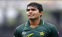 Umar Akmal struck in another controversy over fancy number plate