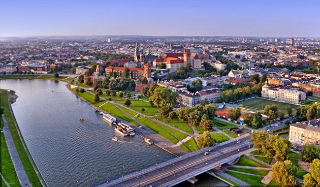 Poland´s capital is a tale of two cities no more