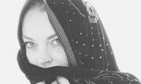 Is Lindsay Lohan releasing a hijab fashion line?