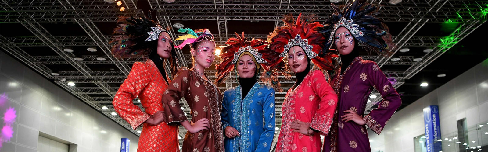 Make-up artists showcase peacock beauty in Malaysia