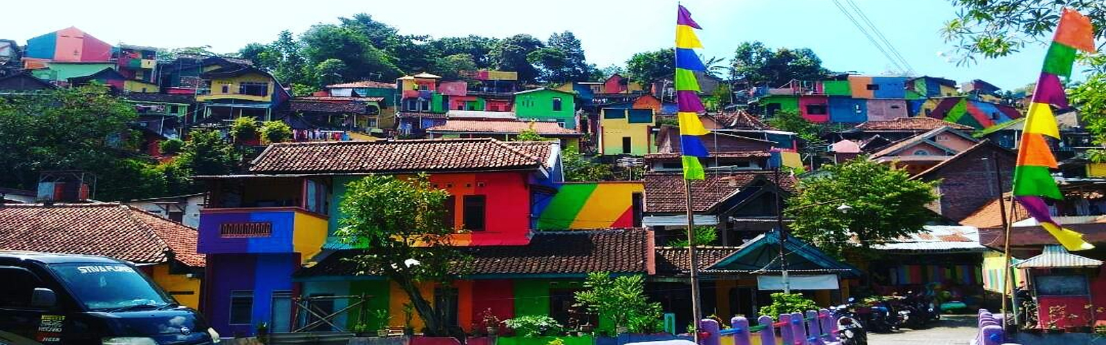 Indonesian slum is now 'Rainbow Village'