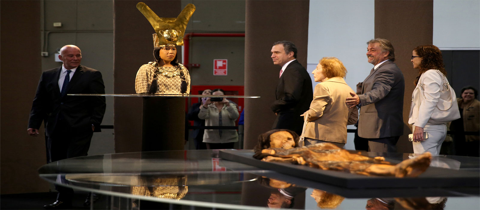 Peru reveals replica of face of ancient female ruler