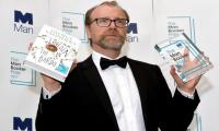 George Saunders wins the Man Booker prize for ‘Lincoln in the Bardo’