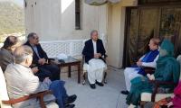 Cordial meeting with Nawaz paves way for Hashmi’s entry into PML-N