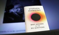 Hawking´s final book offers brief answers to big questions