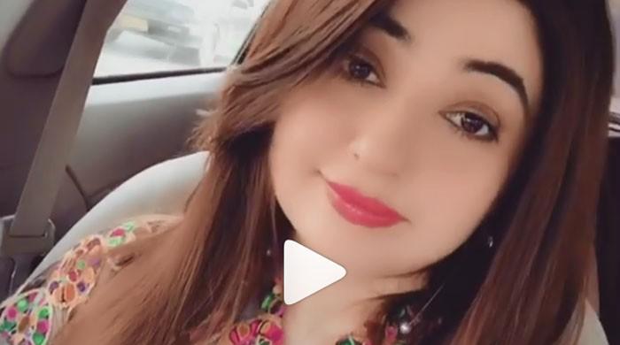 Gul Panra Xnxx - Watch: This Pashto song of Gul Panra is real treat for ears