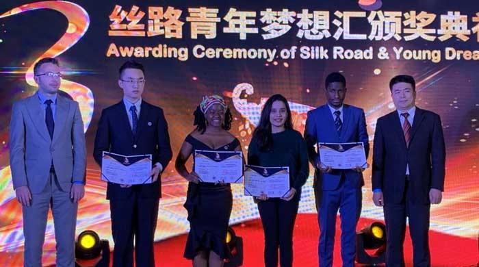 pakistani-students-shine-at-3rd-silk-road-and-young-dreams-award-ceremony