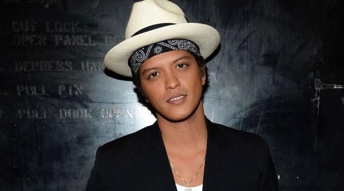 Bruno Mars fan robbed of huge money in his name