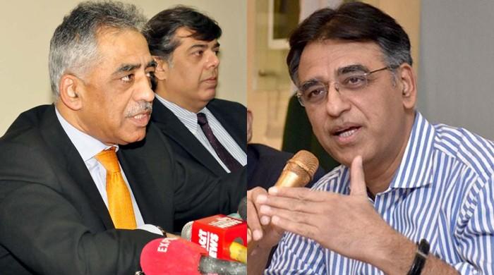 Sibling spat on Twitter: Mohammad Zubair disagrees with Asad Umar - Vimarsana News