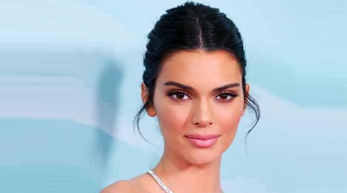 Kendall Jenner shares details of 'having very, very bad panic attacks' - Vimarsana News