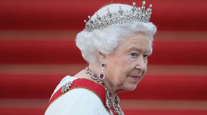 Queen Elizabeth claps back against Prince Harry, Meghan Markle: report - Vimarsana News