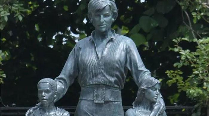 Why Princess Diana's statue includes unknown children? Revealed