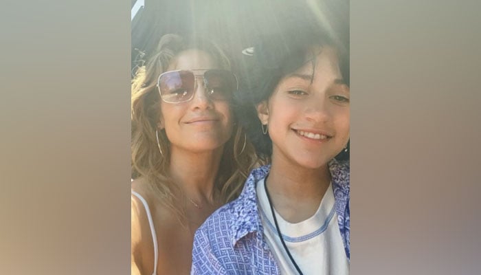 Jennifer Lopez spotted spending time with daughter Emme