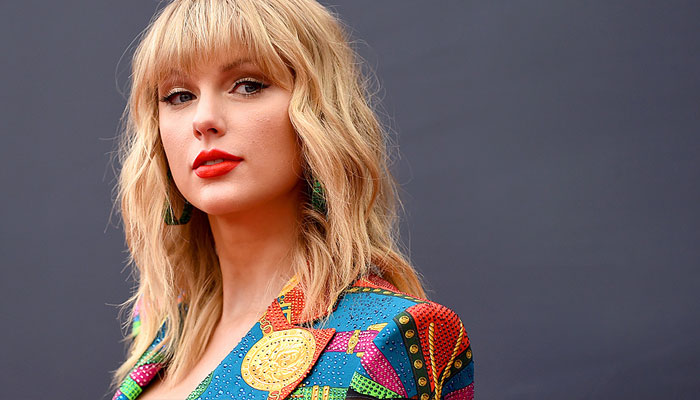 Taylor Swift releases new Visualizer track titled ‘The Lakes’