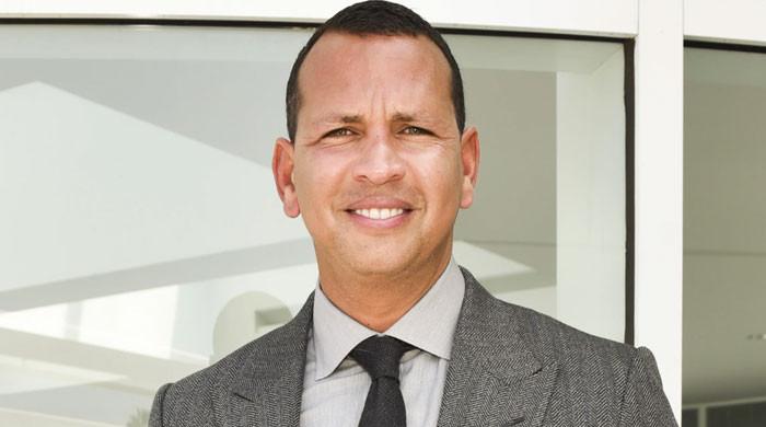 Alex Rodriguez shows off his fit physique in shirtless picture on a yacht