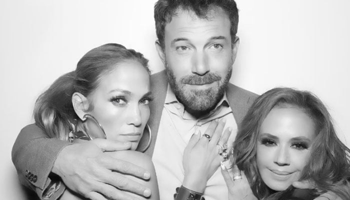 Ben Affleck proposed Jennifer Lopez with expensive pink diamond ring