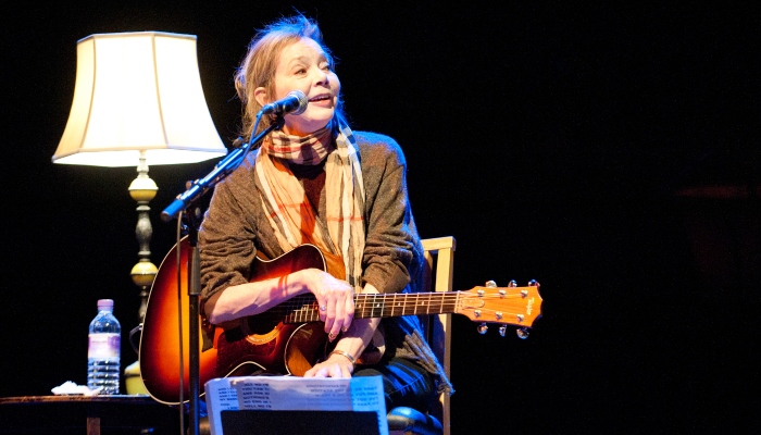 Griffith won a Grammy for best contemporary folk album for her 1993 album Other Voices, Other Rooms